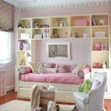 cute-pink-and-white-girls-bedroom-1-524×698